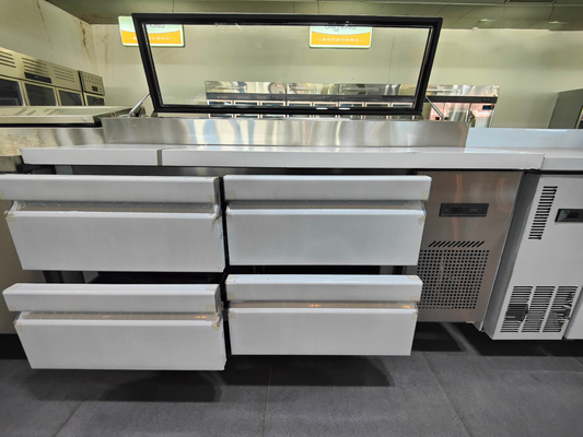 Dimensiones personalizadas Refrigerador de mesa de preparación de pizza de cuatro cajones para restauración